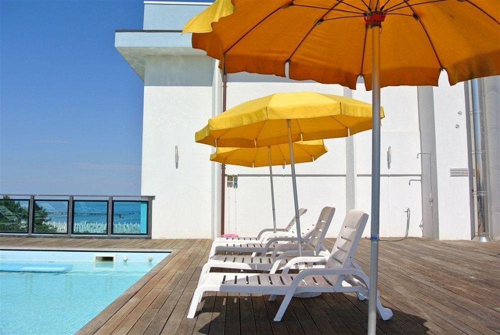 Hotel Mirage Lido di Classe Exterior foto